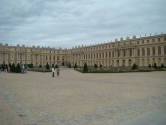 palatul de la Versailles si gradinile inconjuratoare