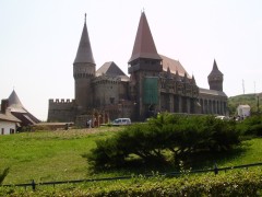 Castelul Corvinilor