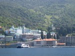 Cu vaporul de-a lungul laturii de vest a Muntelui Athos
