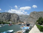 Croatia - Staţiunea Omis şi rafting în canionul râului Cetina.