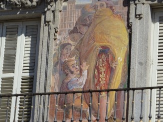picturi de pe cladirile din Plaza Mayor
