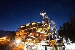Franta se lauda cu cel mai luxos hotel din lume intr-o statiune de schi