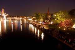 Frankfurt pe Main are cu ce atrage turistii in 2013