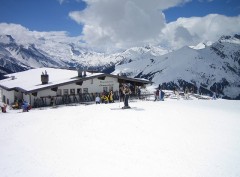 Zapada a sosit pentru schiori