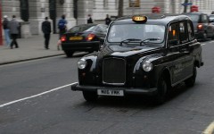 Taxiurile londoneze vor oferi internet Wi-Fi gratuit in 2013