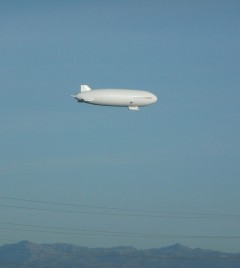 Zepelinul este cea mai noua modalitate de a vizita Parisul