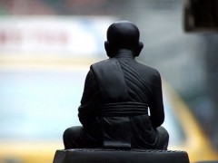 Turista britanica expulzata din Sri Lanka din cauza unui tatuaj cu Buddha